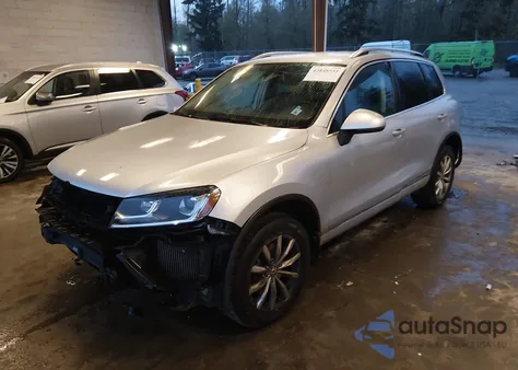 2016 Volkswagen Touareg Tdi Sport W/Technology z USA, uszkodzony, nr VIN WVGEP9BP3GD001450